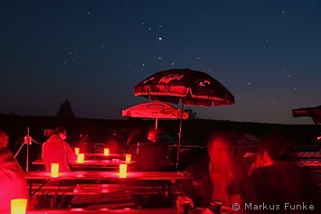 H-alpha-Bar in der Abend-D�mmerung