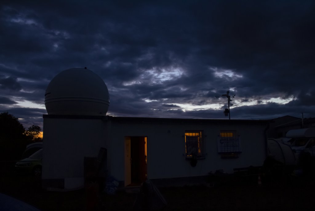sternwartemitwolken.jpg