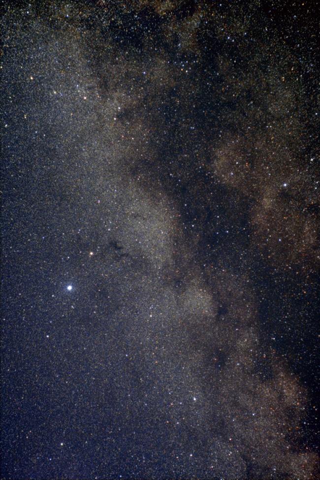 Sternbild Adler mit dreiteiliger Dunkelh�hle &copy; Ralf Hofner